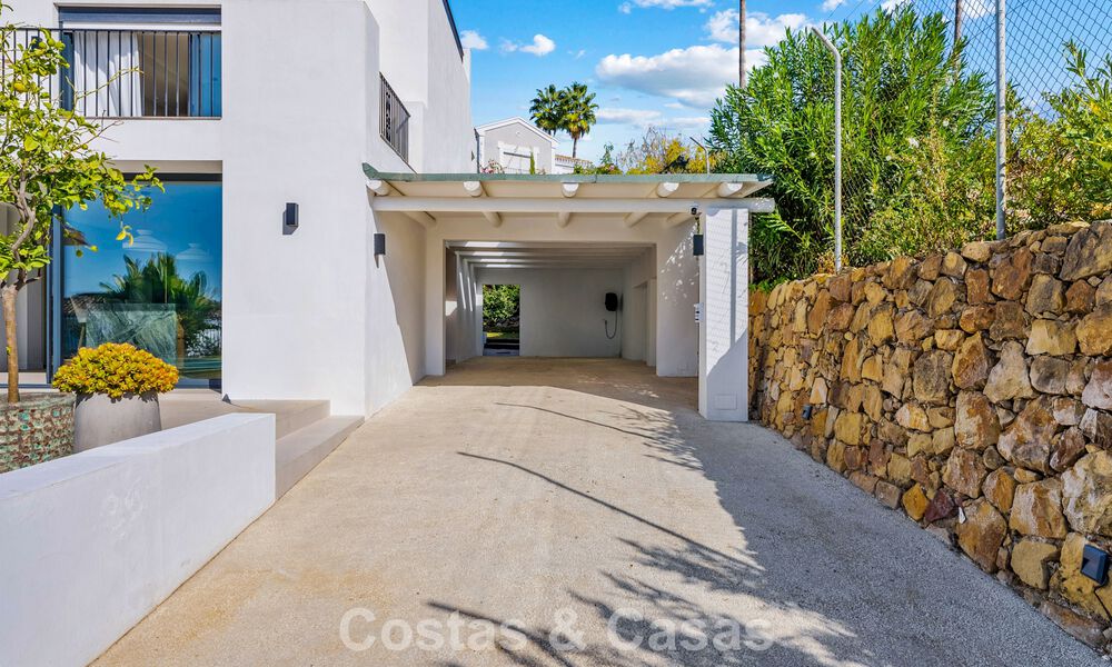 High-quality renovated family villa for sale in the sought-after golf area of Nueva Andalucía, Marbella 793193