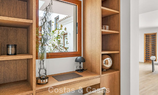 Elegant duplex apartment with private garden for sale, directly on the golf course in Nueva Andalucía, Marbella 793120 