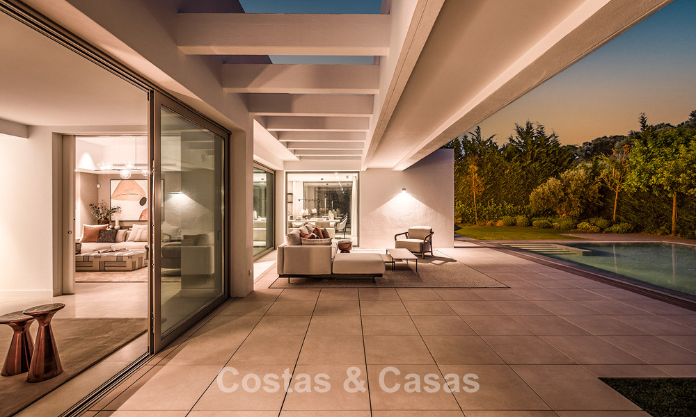 Move-in ready luxury villa with minimalist architecture for sale on the New Golden Mile between Marbella and Estepona 793085