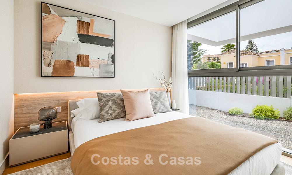 Move-in ready luxury villa with minimalist architecture for sale on the New Golden Mile between Marbella and Estepona 793091