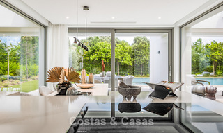 Move-in ready luxury villa with minimalist architecture for sale on the New Golden Mile between Marbella and Estepona 793100 