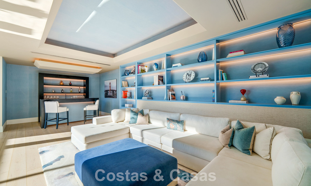 Modern architectural villa with sea views and a profesional gym for sale in El Madroñal, Benahavís - Marbella 793738