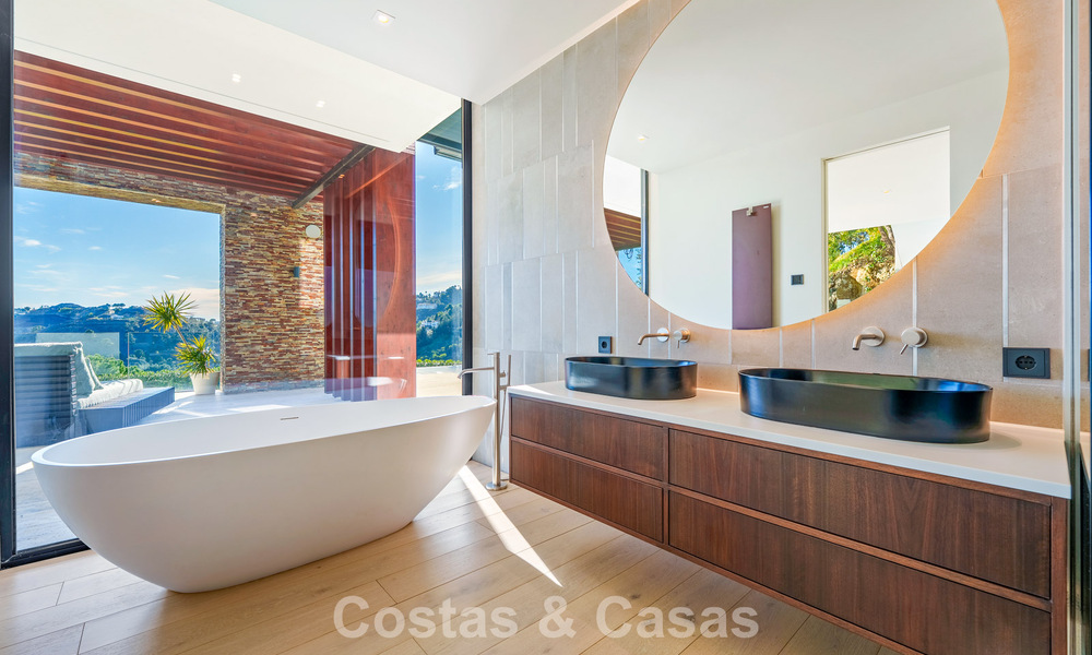 Modern architectural villa with sea views and a profesional gym for sale in El Madroñal, Benahavís - Marbella 793743