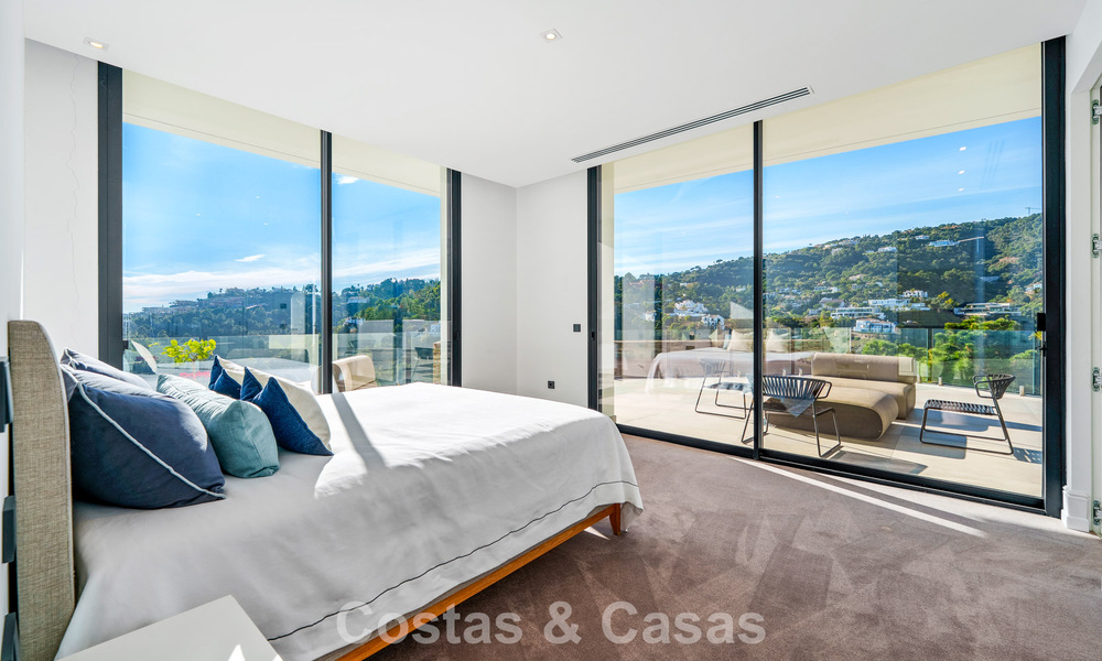 Modern architectural villa with sea views and a profesional gym for sale in El Madroñal, Benahavís - Marbella 793744