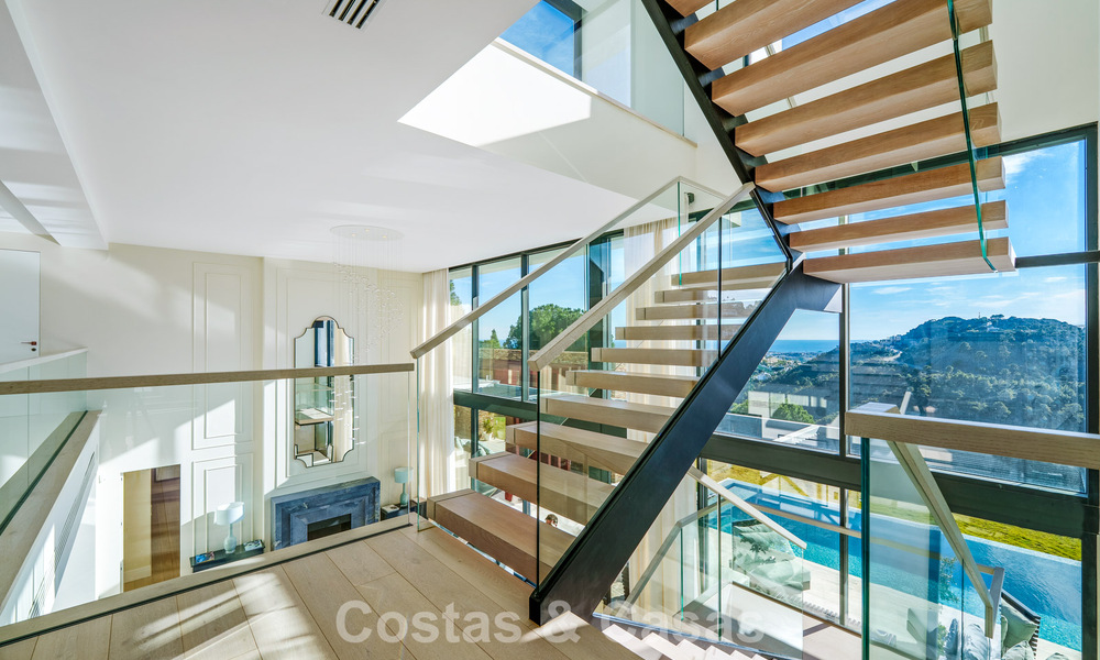Modern architectural villa with sea views and a profesional gym for sale in El Madroñal, Benahavís - Marbella 793745