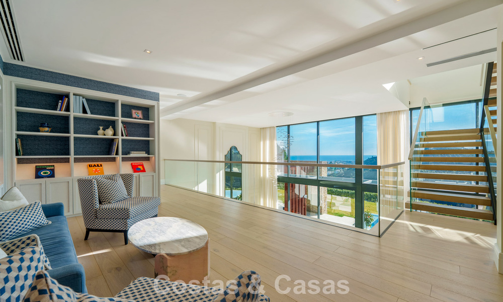 Modern architectural villa with sea views and a profesional gym for sale in El Madroñal, Benahavís - Marbella 793747