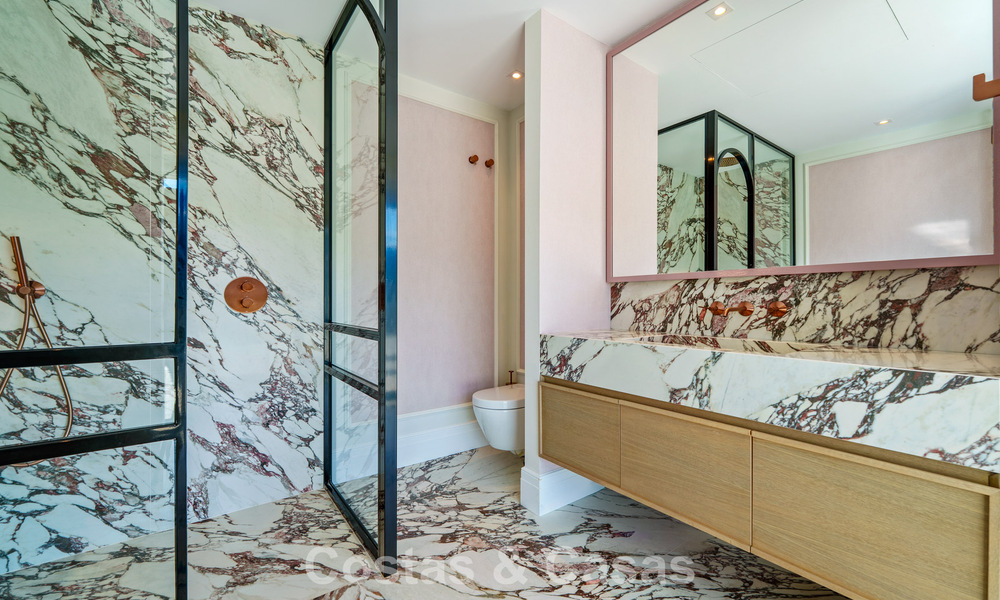 Modern architectural villa with sea views and a profesional gym for sale in El Madroñal, Benahavís - Marbella 793749