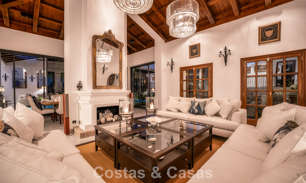 Elegant andalusian villa with panoramic sea views for sale in El Madroñal, Benahavís - Marbella 793822