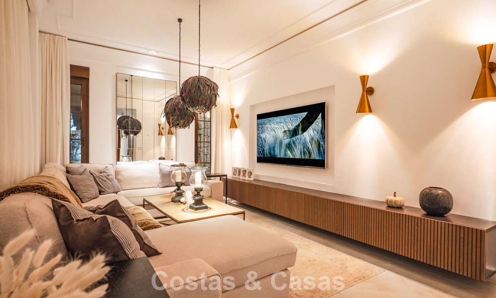 Elegant andalusian villa with panoramic sea views for sale in El Madroñal, Benahavís - Marbella 793823