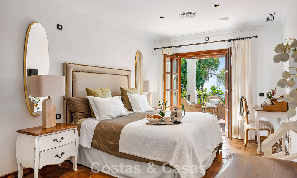 Elegant andalusian villa with panoramic sea views for sale in El Madroñal, Benahavís - Marbella 793836
