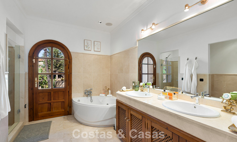 Elegant andalusian villa with panoramic sea views for sale in El Madroñal, Benahavís - Marbella 793838