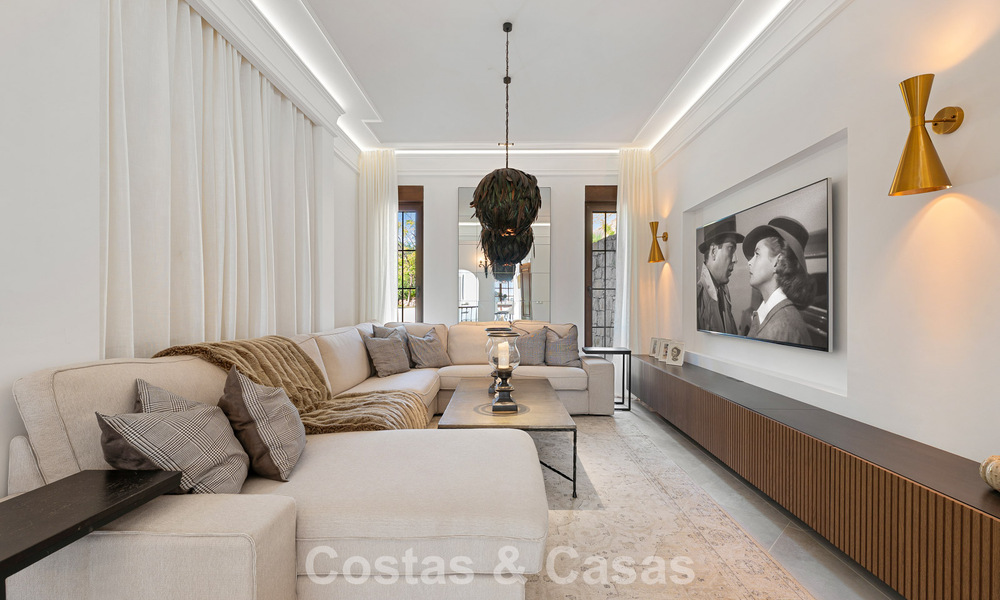 Elegant andalusian villa with panoramic sea views for sale in El Madroñal, Benahavís - Marbella 793849