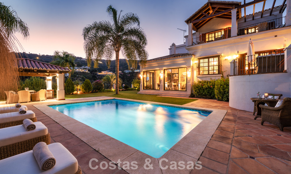 Elegant andalusian villa with panoramic sea views for sale in El Madroñal, Benahavís - Marbella 793871