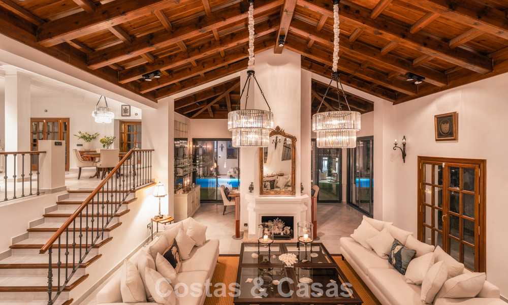 Elegant andalusian villa with panoramic sea views for sale in El Madroñal, Benahavís - Marbella 793873