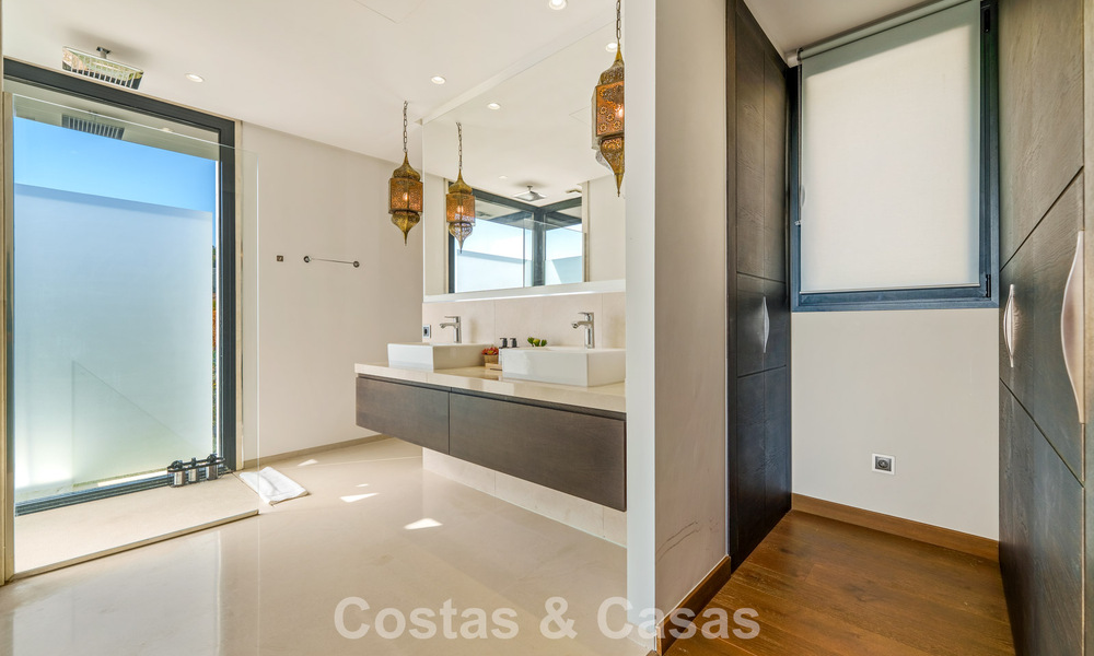 Exclusive modernist luxury villa for sale in Nueva Andalucía’s golf valley, Marbella 793933