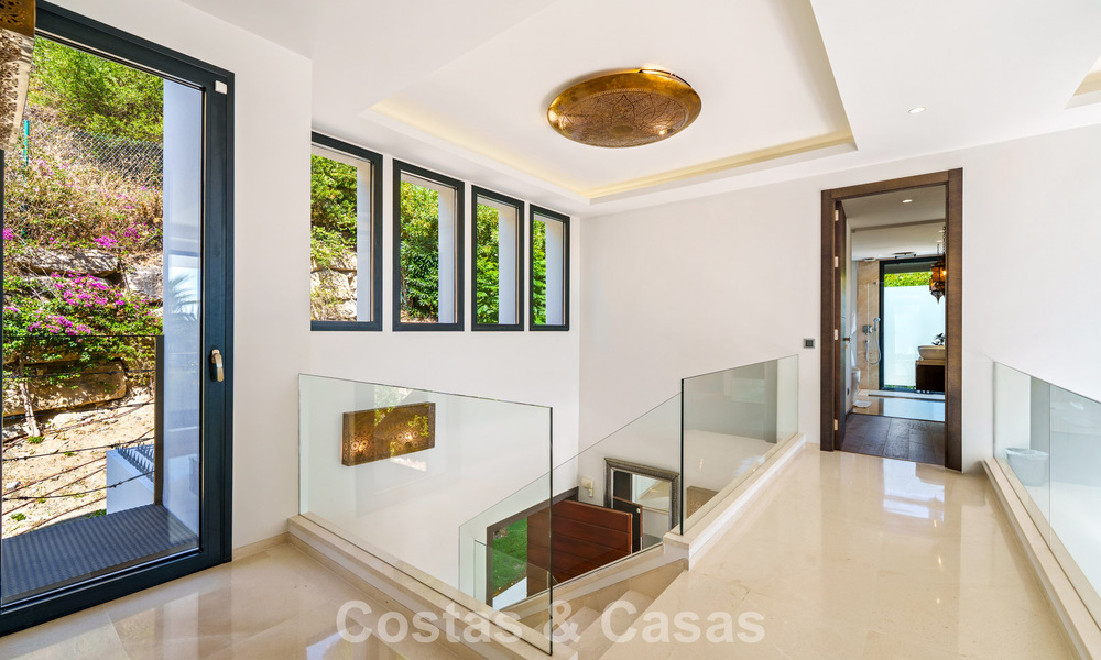 Exclusive modernist luxury villa for sale in Nueva Andalucía’s golf valley, Marbella 793934