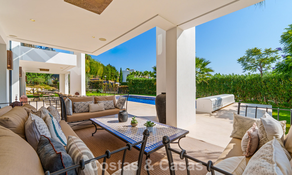 Exclusive modernist luxury villa for sale in Nueva Andalucía’s golf valley, Marbella 793942