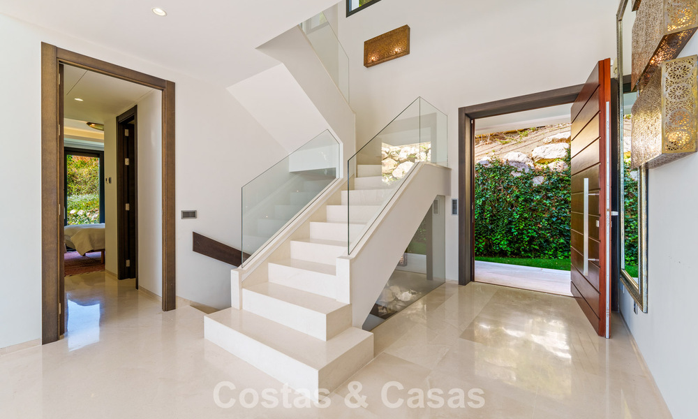 Exclusive modernist luxury villa for sale in Nueva Andalucía’s golf valley, Marbella 793947