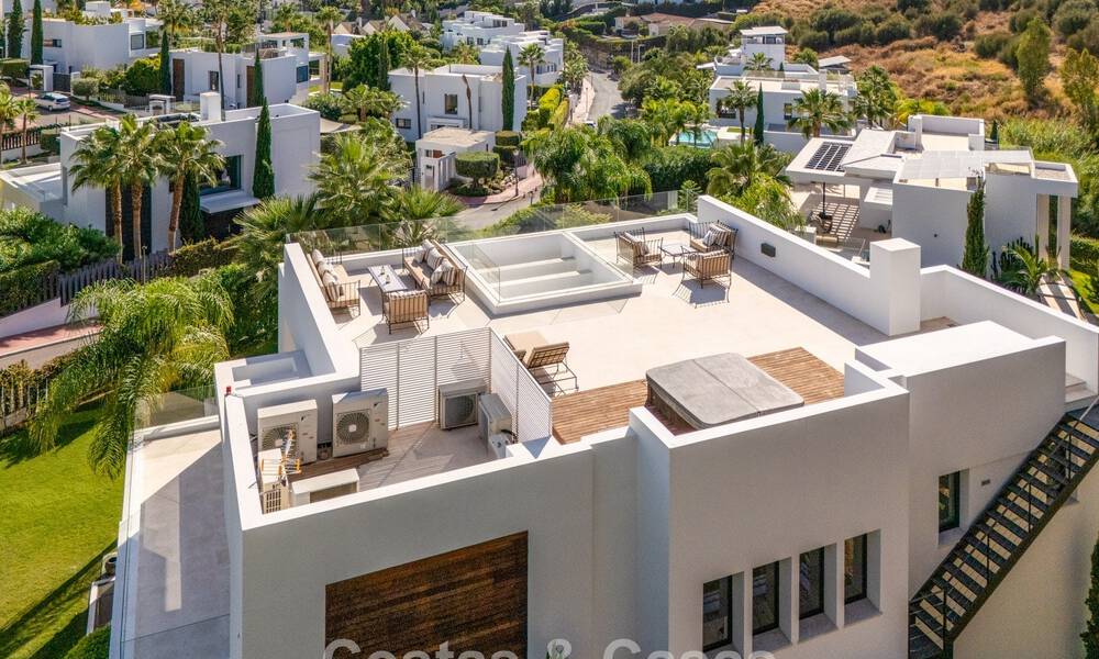 Exclusive modernist luxury villa for sale in Nueva Andalucía’s golf valley, Marbella 793963