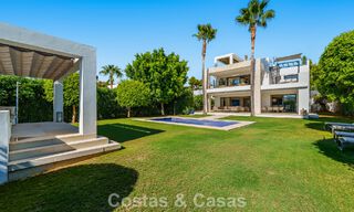 Luxury villa with contemporary architecture for sale in a gated private community of Nueva Andalucía, Marbella 793980 