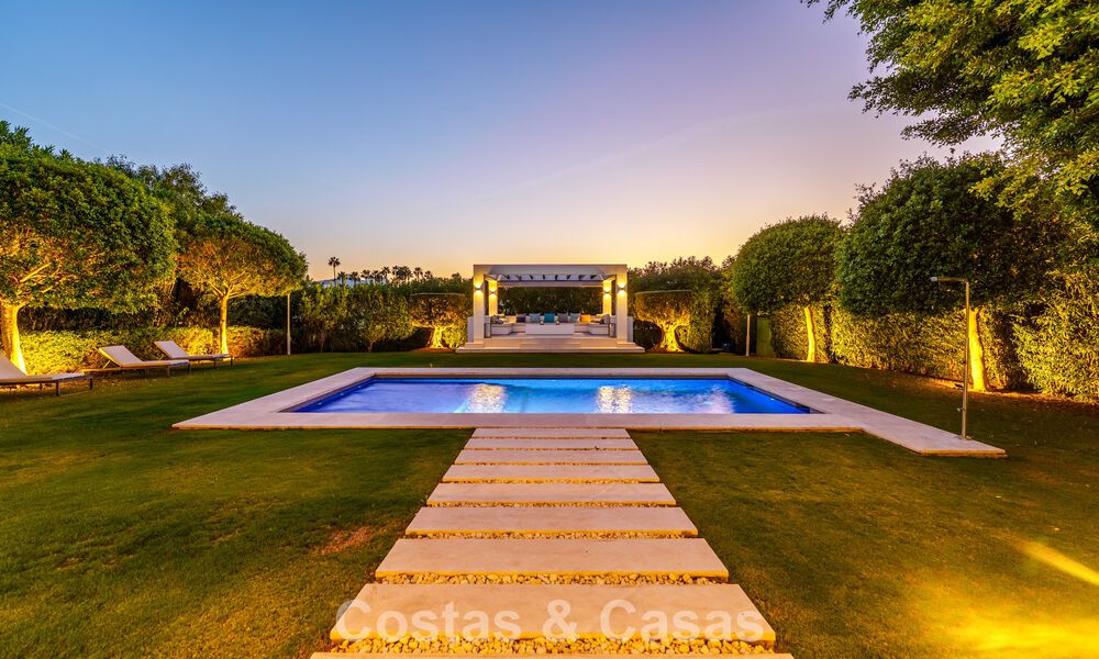 Luxury villa with contemporary architecture for sale in a gated private community of Nueva Andalucía, Marbella 794013