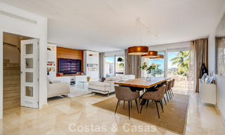 Renovated 3-bedroom duplex penthouse in exclusive gated community with sea & golf views in Marbella - Benahavis 793300 