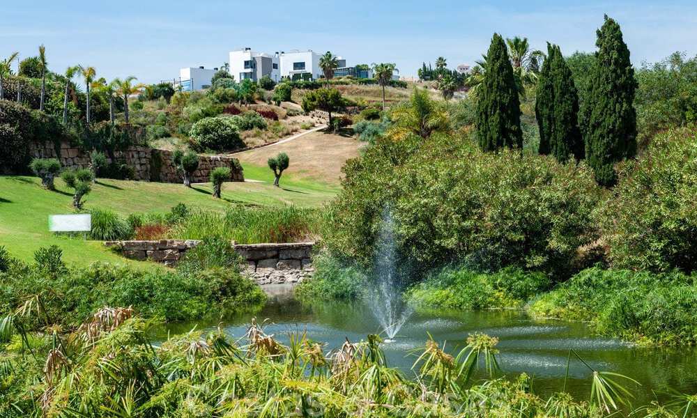 Modern luxury villa with panoramic sea views for sale on the New Golden Mile, between Marbella and Estepona 794084