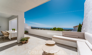 Move-in ready, luxuriously renovated duplex apartment for sale in the hills of Marbella - Benahavís 794089 