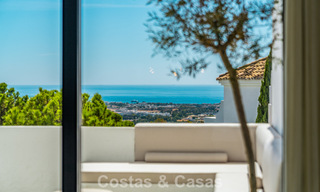 Move-in ready, luxuriously renovated duplex apartment for sale in the hills of Marbella - Benahavís 794100 