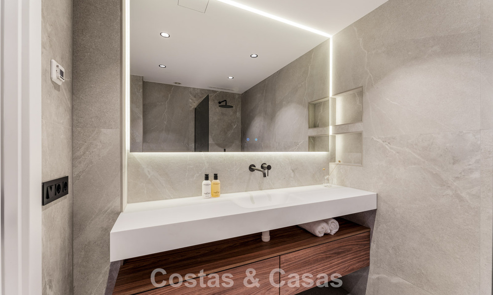 Move-in ready, luxuriously renovated duplex apartment for sale in the hills of Marbella - Benahavís 794111