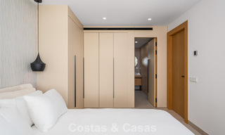 Renovated luxury apartment with sea views for sale in the coveted Nueva Andalucía, Marbella 794139 