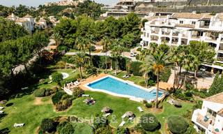 Ready-to-move-in, contemporary renovated apartment for sale with sea views in La Quinta Golf Resort, Benahavis - Marbella 794231 