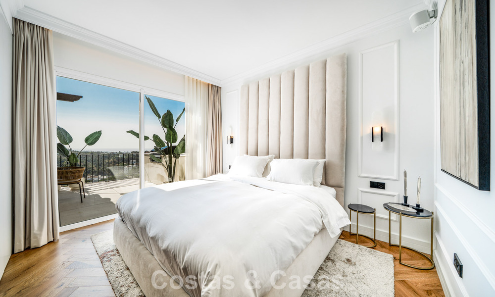 Ready-to-move-in, contemporary renovated apartment for sale with sea views in La Quinta Golf Resort, Benahavis - Marbella 794234