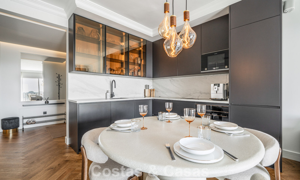 Ready-to-move-in, contemporary renovated apartment for sale with sea views in La Quinta Golf Resort, Benahavis - Marbella 794236