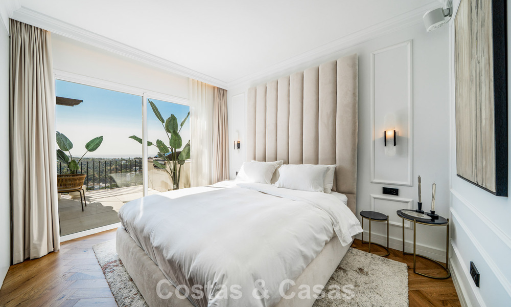 Ready-to-move-in, contemporary renovated apartment for sale with sea views in La Quinta Golf Resort, Benahavis - Marbella 794241