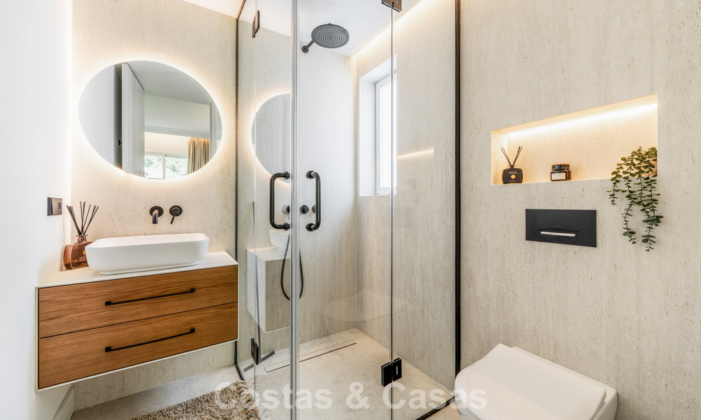 Ready-to-move-in, contemporary renovated apartment for sale with sea views in La Quinta Golf Resort, Benahavis - Marbella 794245