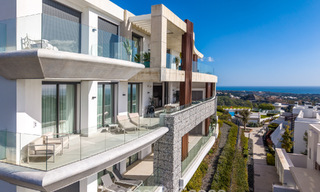 Move-in ready, spacious, high-end,contemporary apartment for sale in the hills of La Quinta Resort, Marbella - Benahavís 794388 