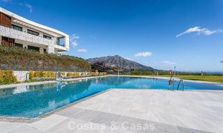 Move-in ready, spacious, high-end,contemporary apartment for sale in the hills of La Quinta Resort, Marbella - Benahavís 794401 