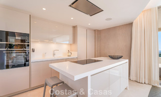 Move-in ready, spacious, high-end,contemporary apartment for sale in the hills of La Quinta Resort, Marbella - Benahavís 794403 