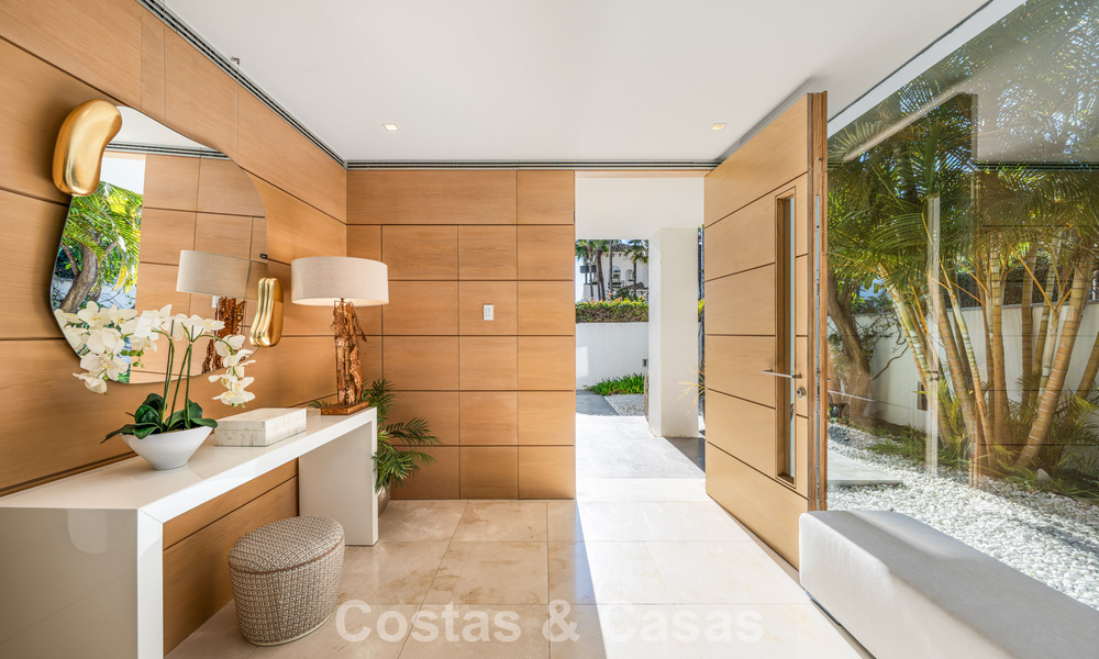 Prestigious, modern renovated, semi-detached villa for sale, second line beach in Puente Romano on Marbella’s Golden Mile 794447