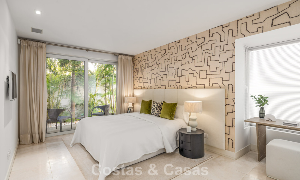 Prestigious, modern renovated, semi-detached villa for sale, second line beach in Puente Romano on Marbella’s Golden Mile 794449