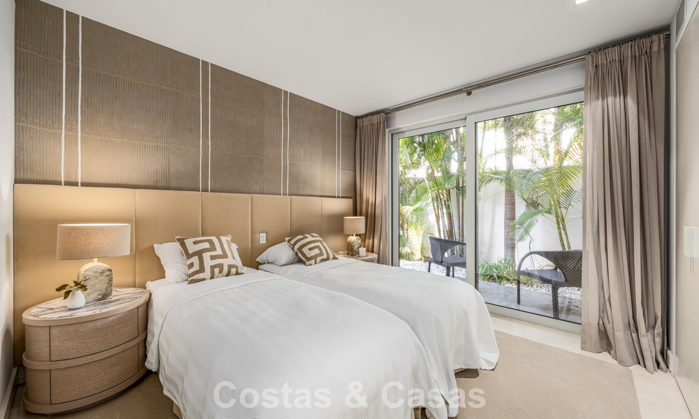 Prestigious, modern renovated, semi-detached villa for sale, second line beach in Puente Romano on Marbella’s Golden Mile 794450