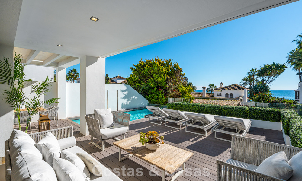 Prestigious, modern renovated, semi-detached villa for sale, second line beach in Puente Romano on Marbella’s Golden Mile 794458