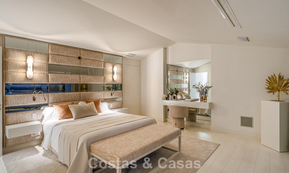 Prestigious, modern renovated, semi-detached villa for sale, second line beach in Puente Romano on Marbella’s Golden Mile 794474