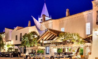 Prestigious, modern renovated, semi-detached villa for sale, second line beach in Puente Romano on Marbella’s Golden Mile 794480 