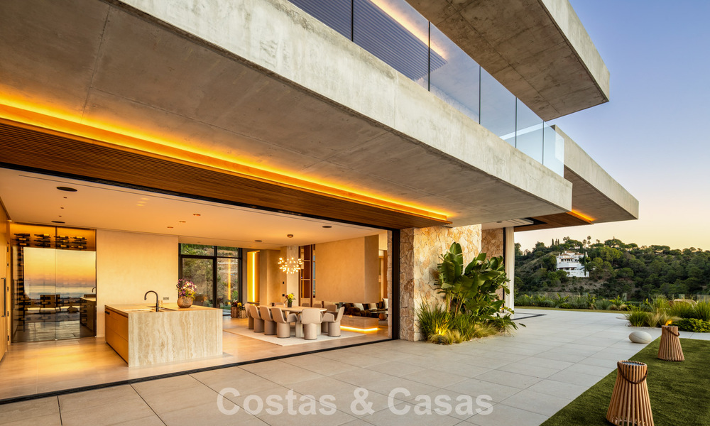 Brand-new, high-end luxury villa with panoramic views for sale in the gated community of El Madroñal, Benahavis - Marbella 794198