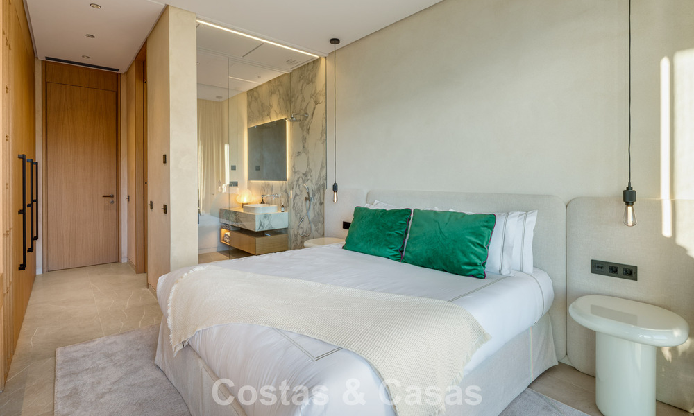 Brand-new, high-end luxury villa with panoramic views for sale in the gated community of El Madroñal, Benahavis - Marbella 794204
