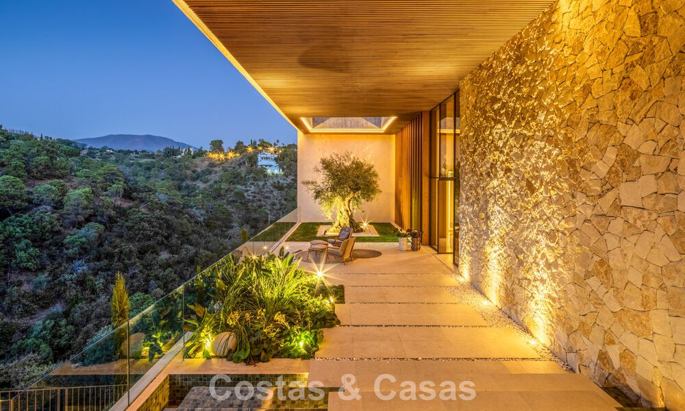 Brand-new, high-end luxury villa with panoramic views for sale in the gated community of El Madroñal, Benahavis - Marbella 794228