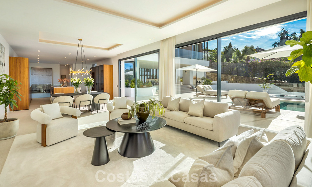Modern luxury villa with minimalist architecture for sale on the New Golden Mile between Marbella and Estepona 794329