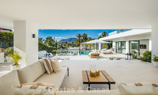 Modern luxury villa with minimalist architecture for sale on the New Golden Mile between Marbella and Estepona 794337 